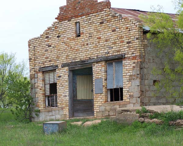 Abandoned building in Fleetwood, Oklahoma